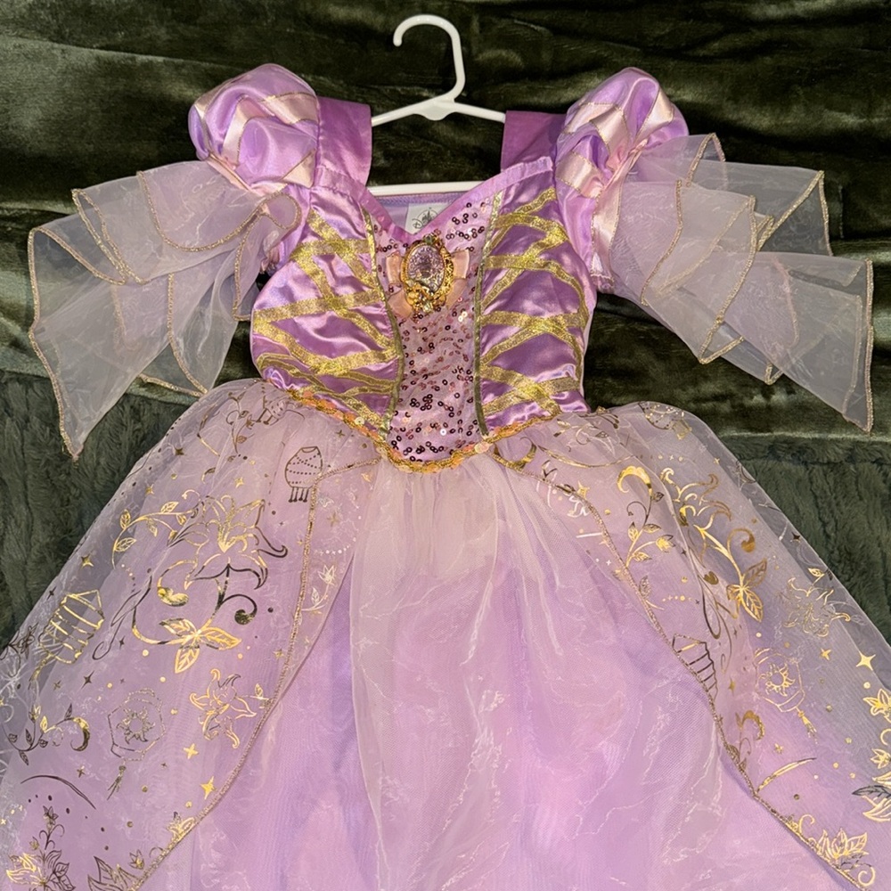 Rapunzel dress, including headband/crown - Picture 2 of 10